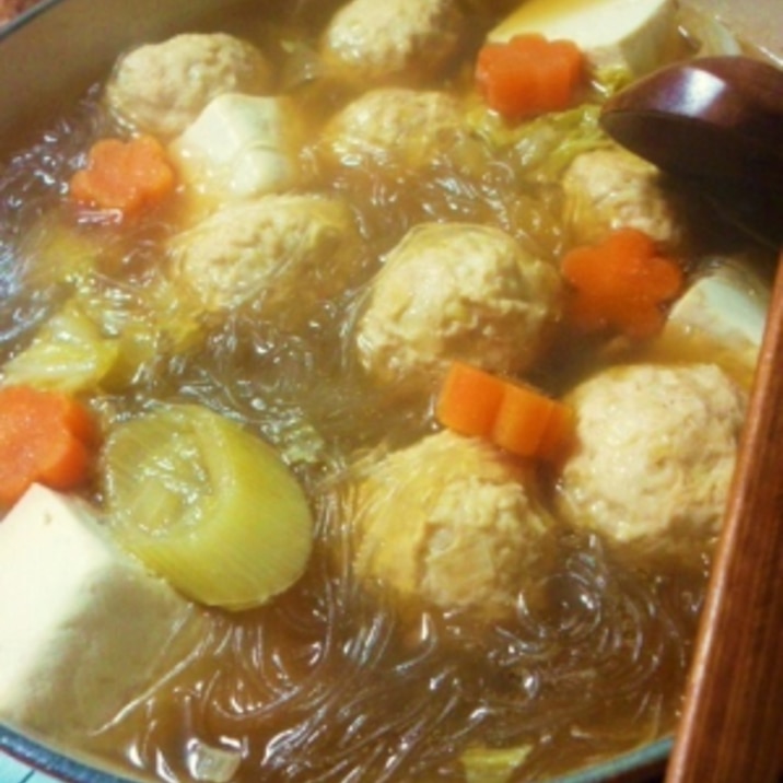安い胸肉で やわらか鶏団子鍋 レシピ 作り方 By かもめのタマゴ 楽天レシピ 安い胸肉で やわらか鶏団子鍋 レシピ 作り方 By かもめのタマゴ 楽天レシピ